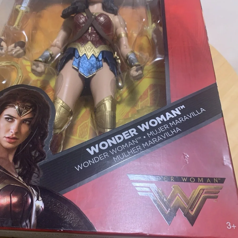 NEW 2016 Wonder Woman 12